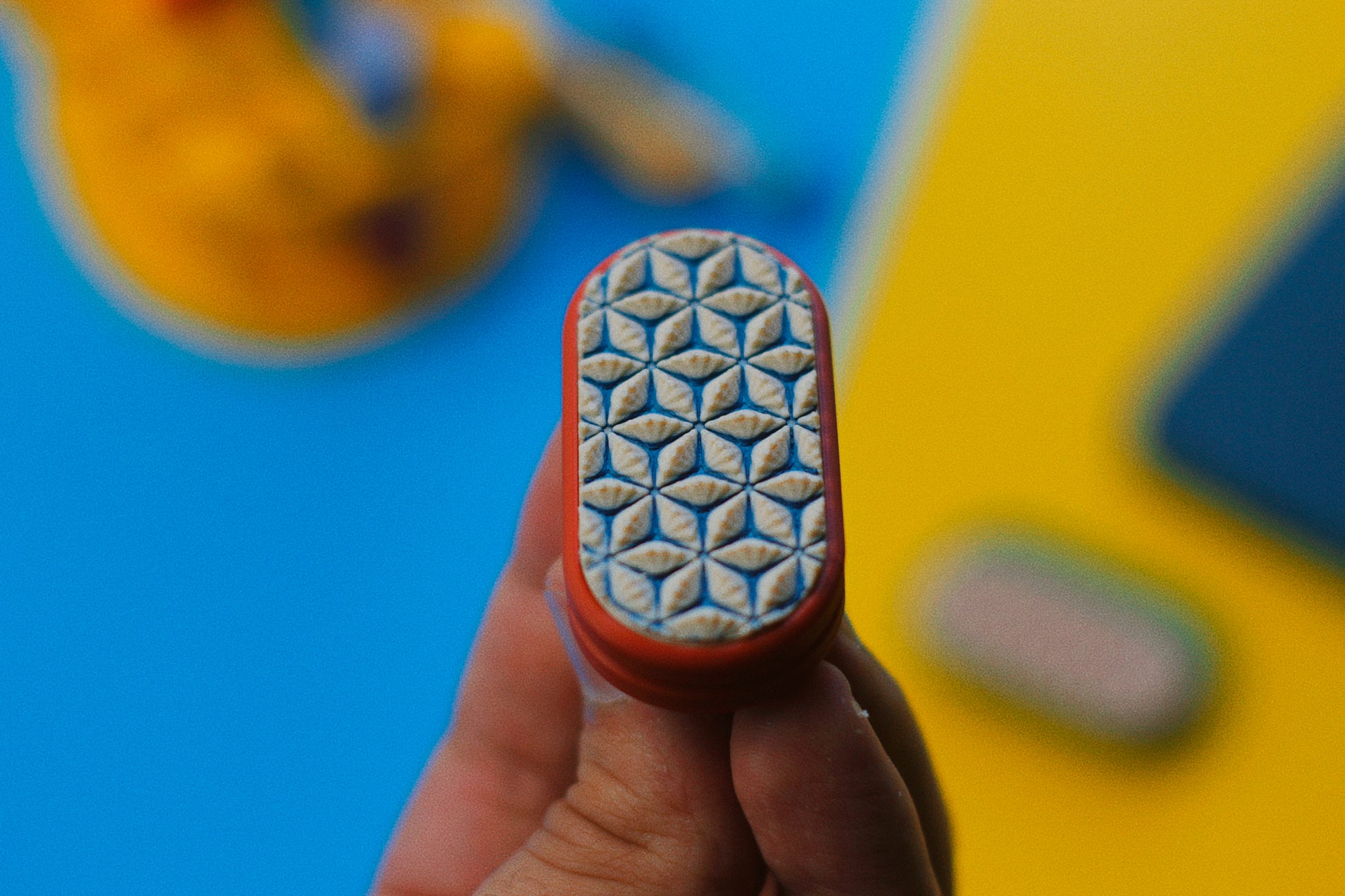 GlidoShell - Magnetic Fidget Slider with Customizable Shell Textured