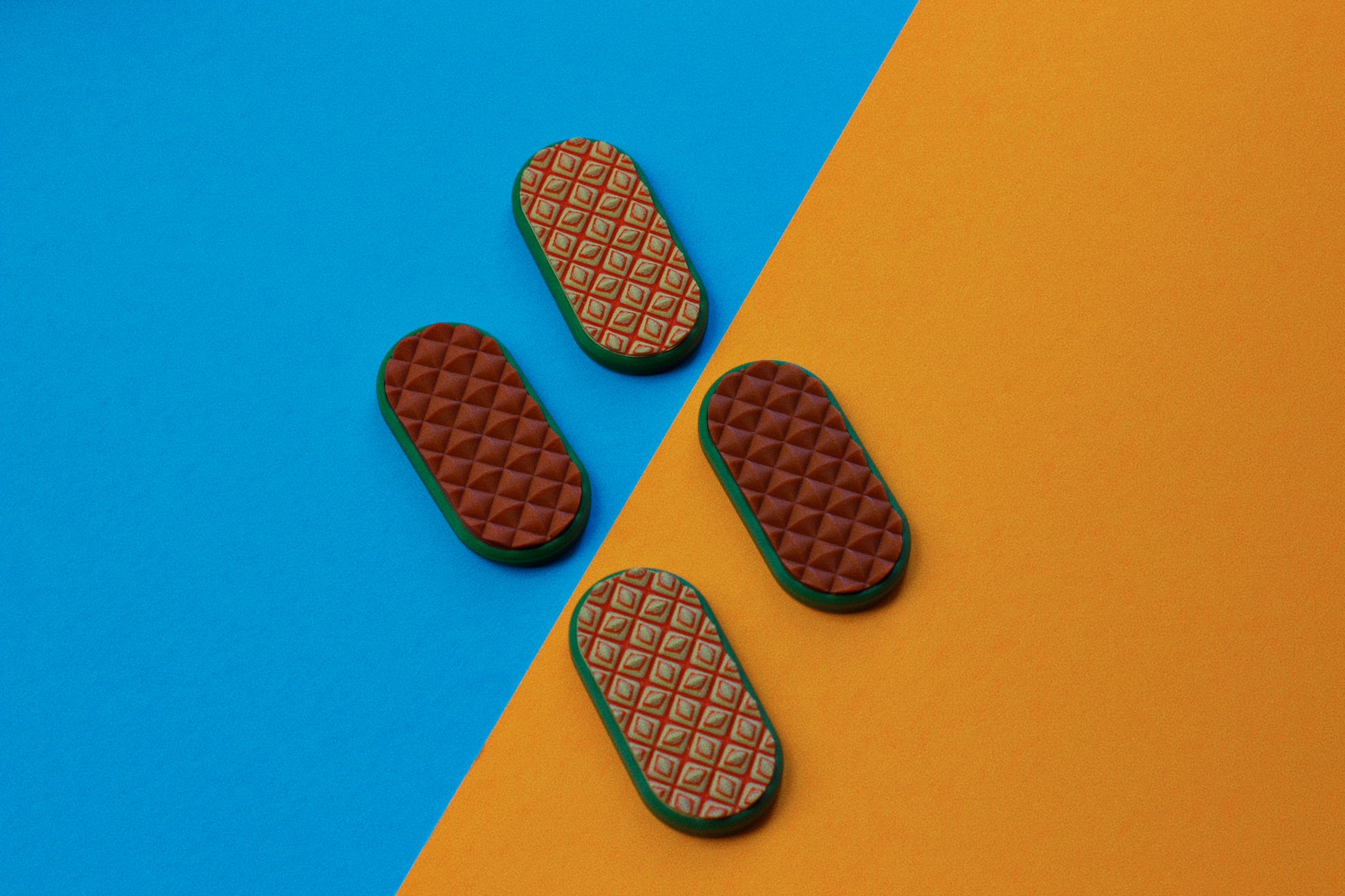GlidoBloom - Magnetic Fidget Slider with Customizable Diamond Texture.