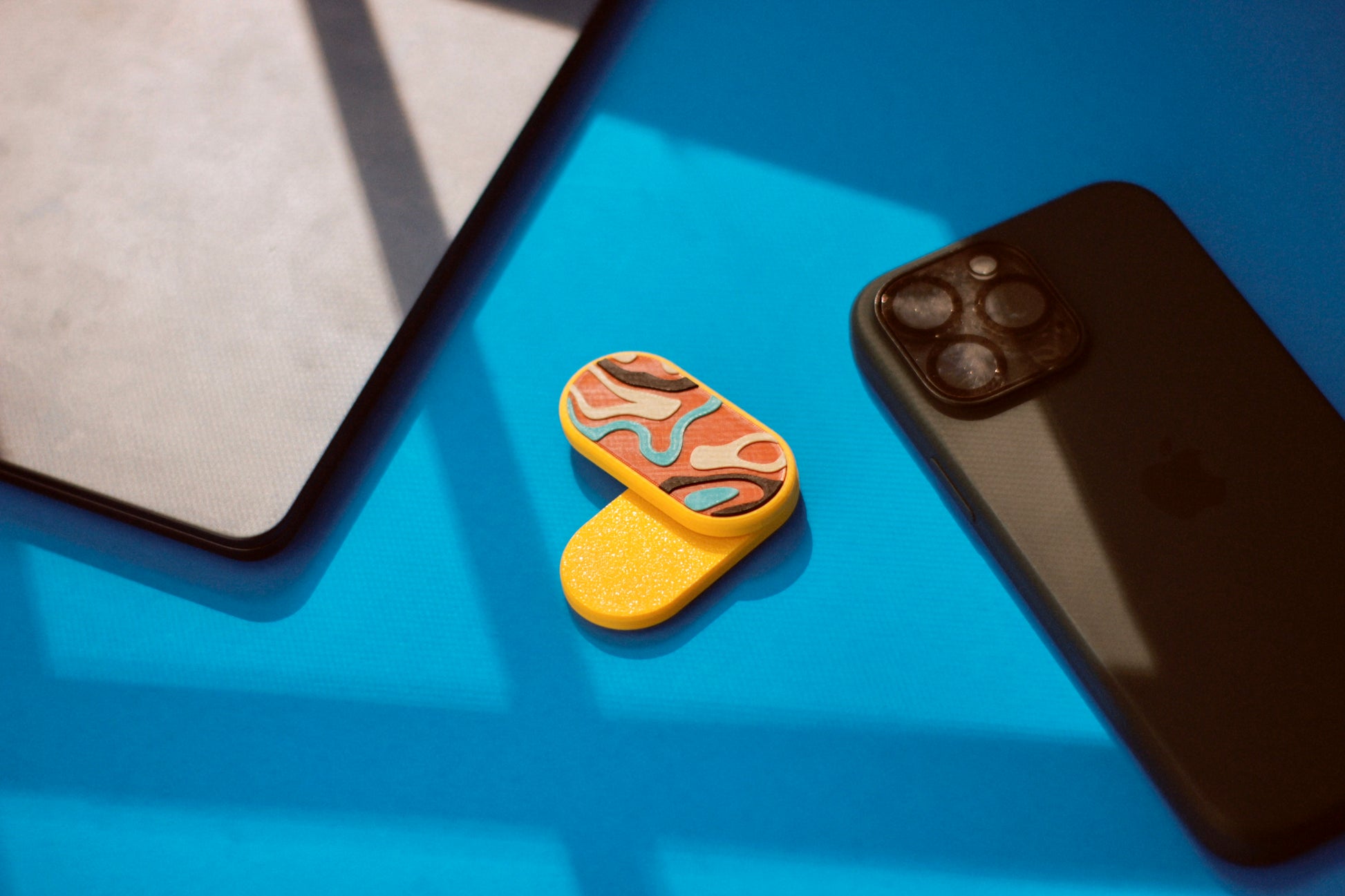 GlidoWave - Customizable Abstract Wave Pattern  Fidget Slider