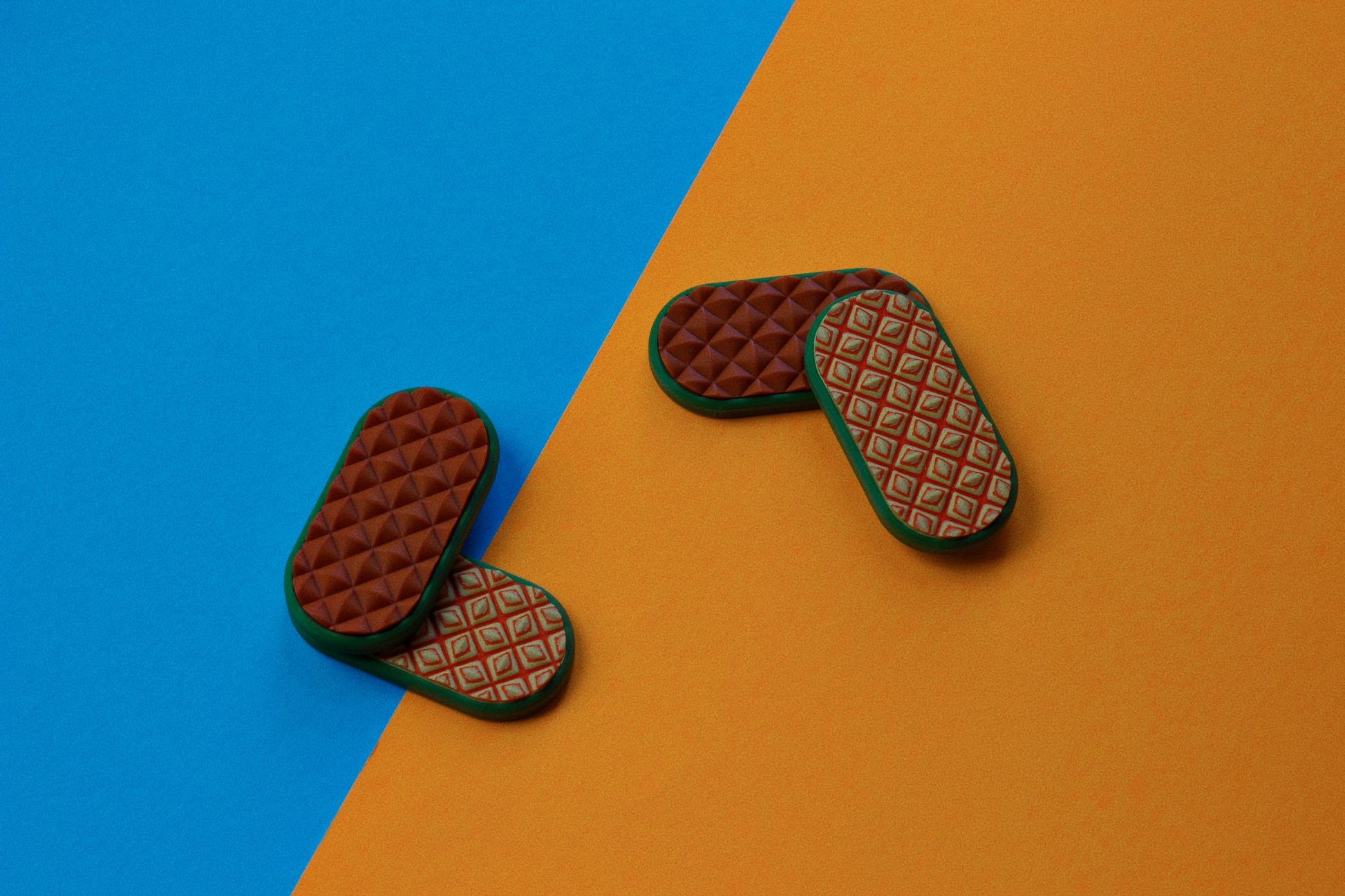 GlidoBloom - Magnetic Fidget Slider with Customizable Diamond Texture.