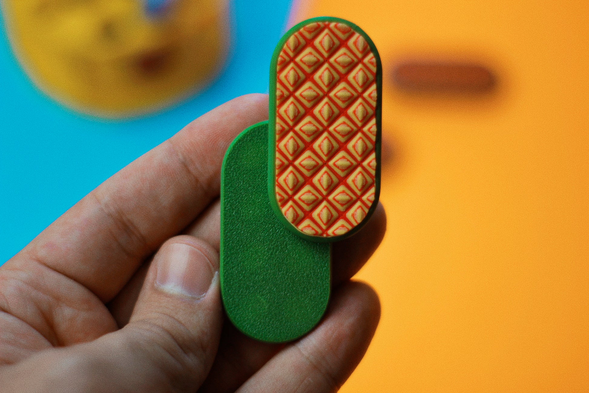 GlidoBloom - Magnetic Fidget Slider with Customizable Diamond Texture.