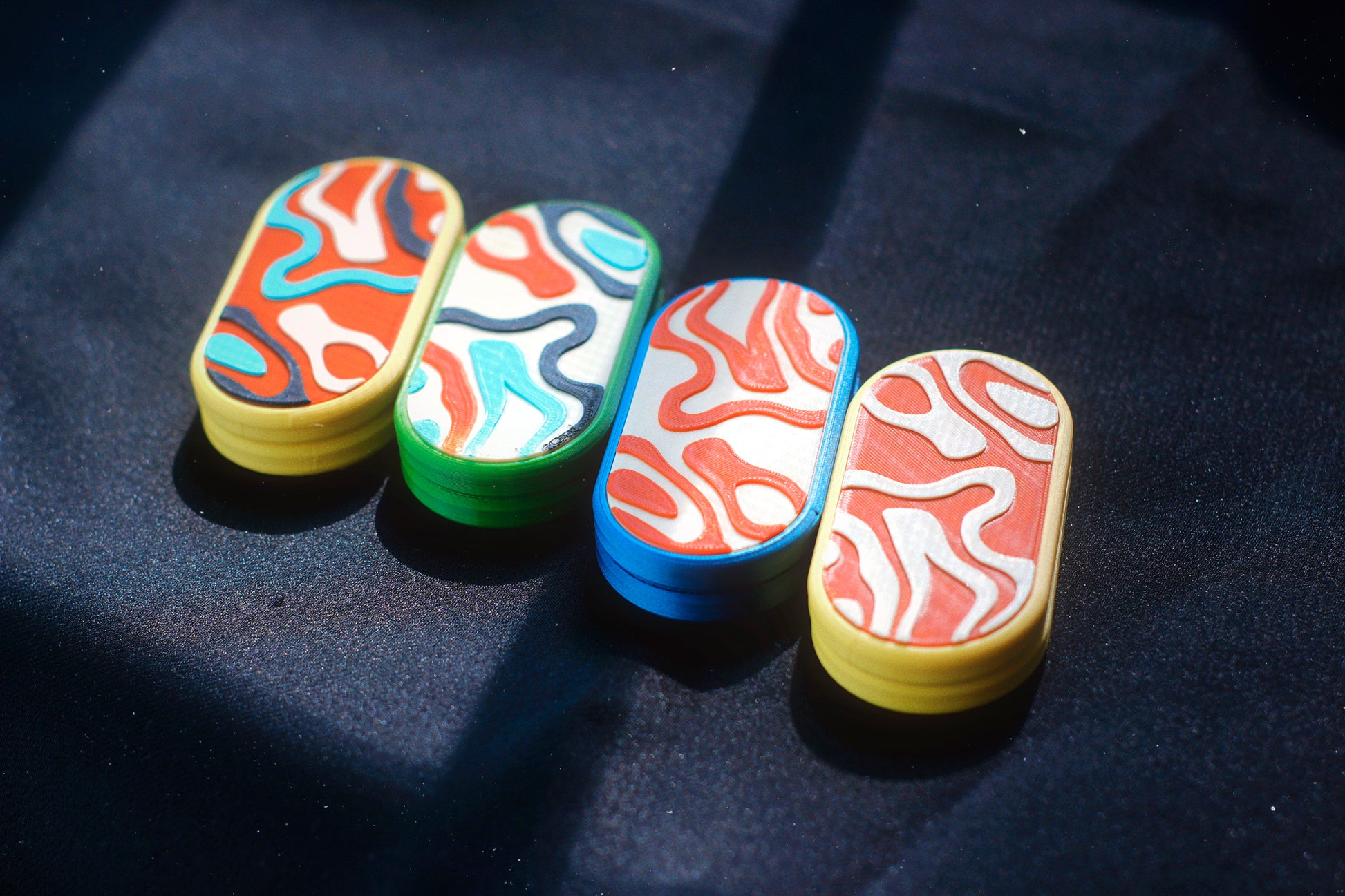 GlidoWave - Customizable Abstract Wave Pattern  Fidget Slider