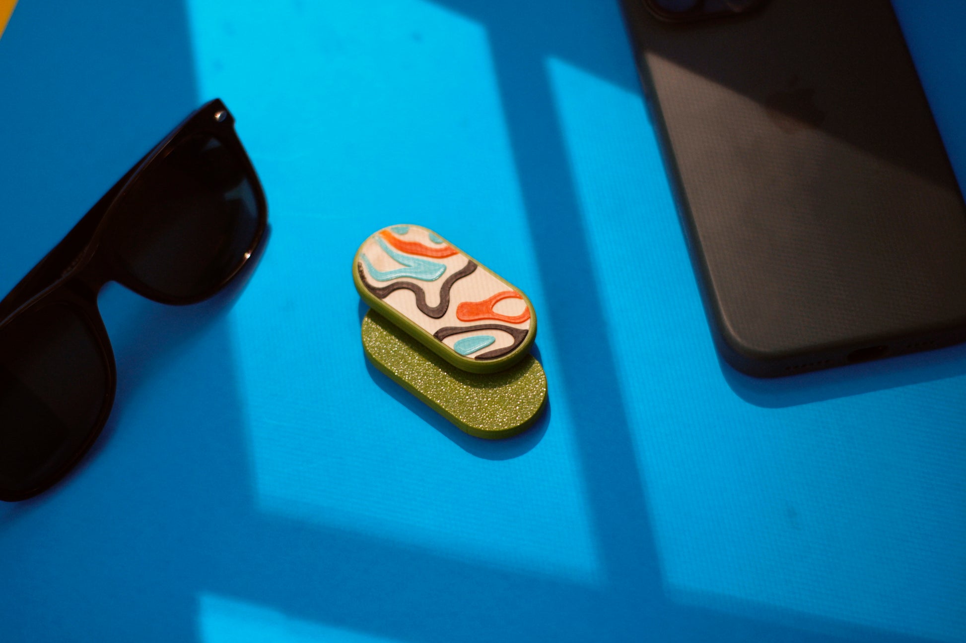 GlidoWave - Customizable Abstract Wave Pattern  Fidget Slider